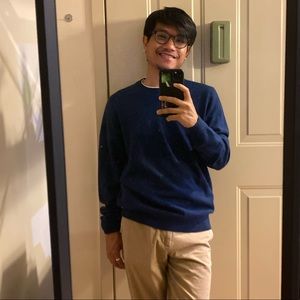 CREW NECK LONG-SLEEVE SWEATER